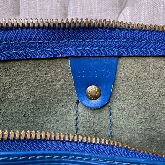 Authentic Louis Vuitton Keepall 45 blue Epi leather travel bag unisex - Picture 16 of 16
